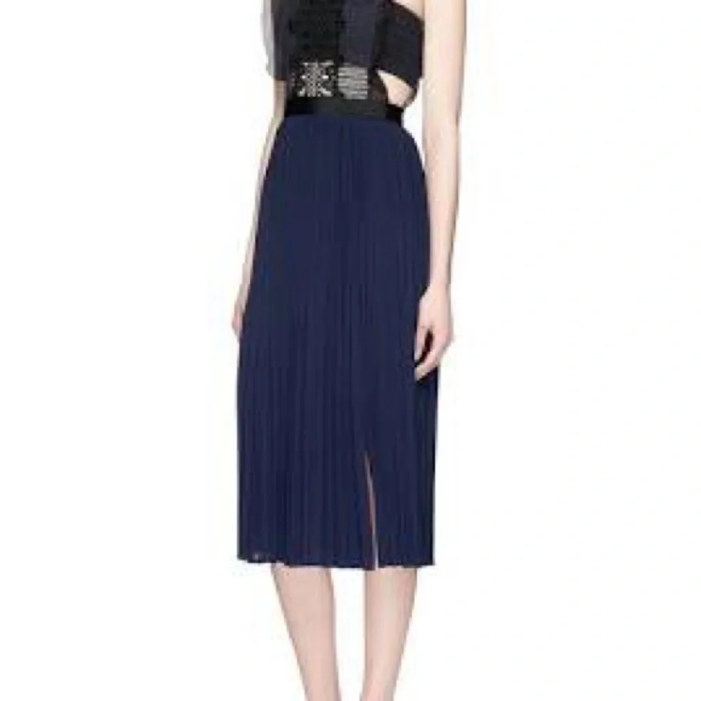 Self-Portrait Navy Lace Midi Dress - Picture 3 of 11